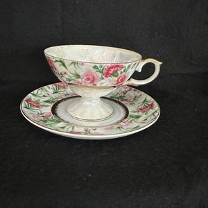 Lefton China, Beautiful vintage tea cup and saucer